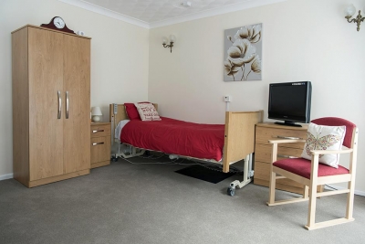 Broadland view red bedroom